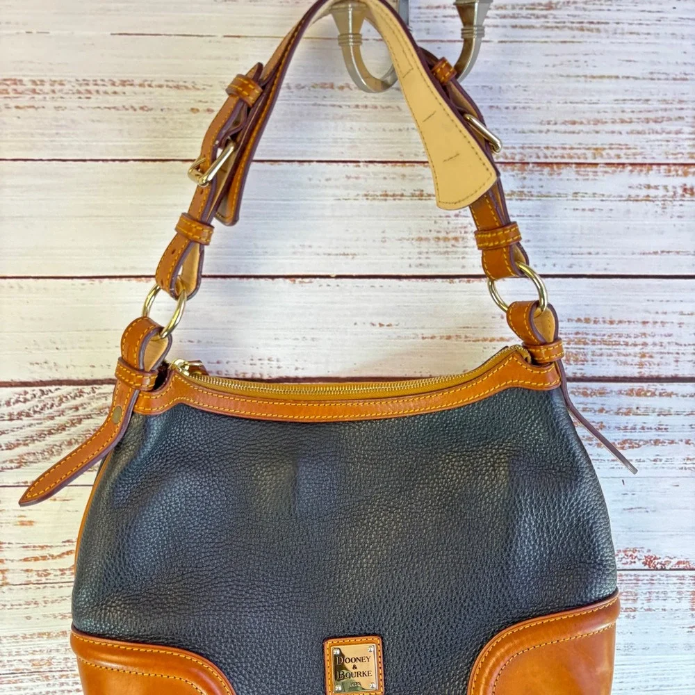 Vintage Dooney & Bourke Hobo Bag Med Black Tan Pebbled Leather Preppy Timeless